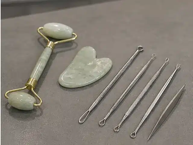 Facial rollers and professional beauty tools